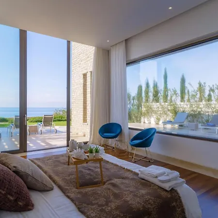 Seafront With Spectacular Sunset View Villa *