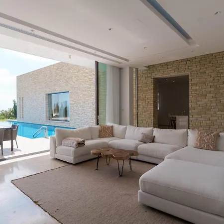 Villa Seafront With Spectacular Sunset View